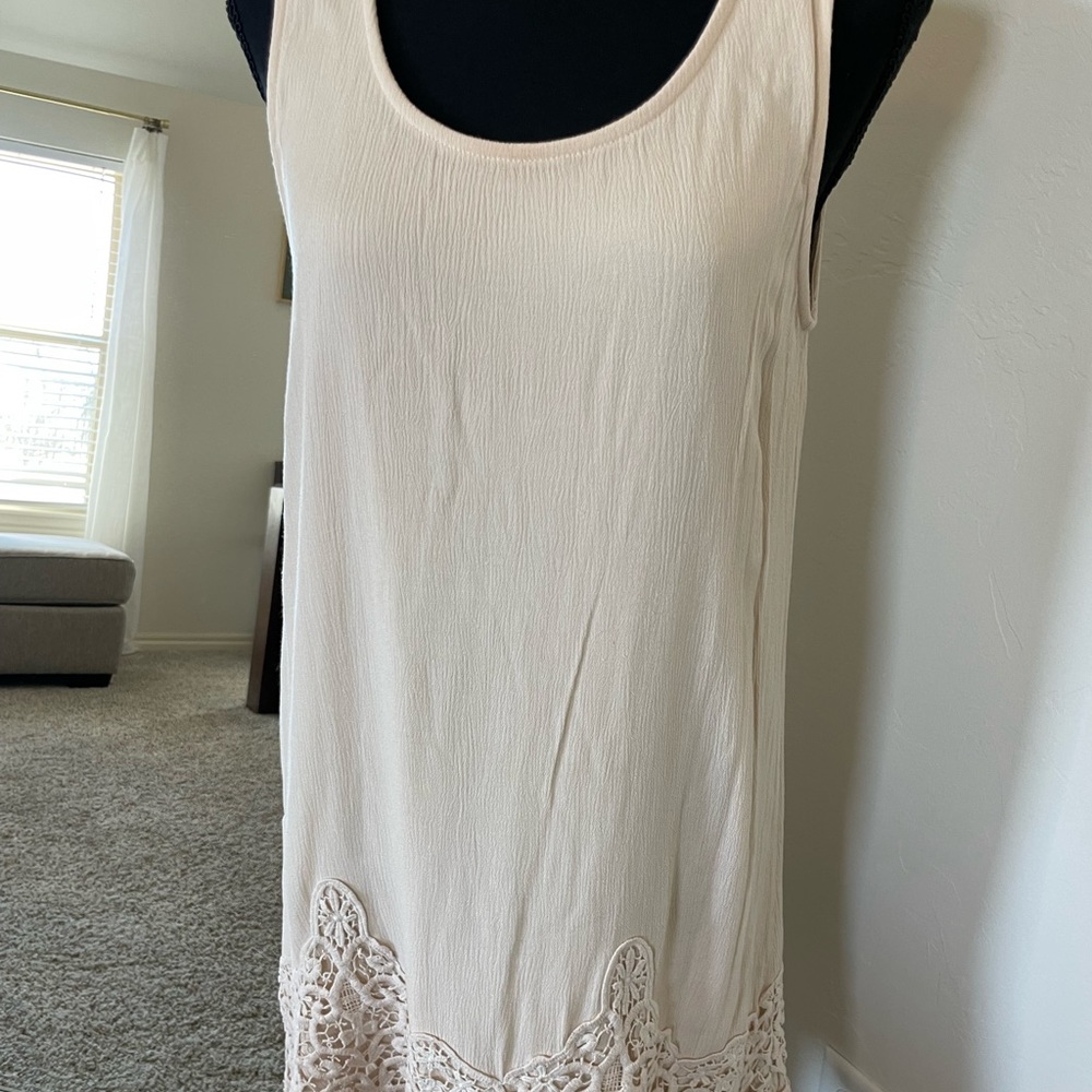 short beige dress. Size small